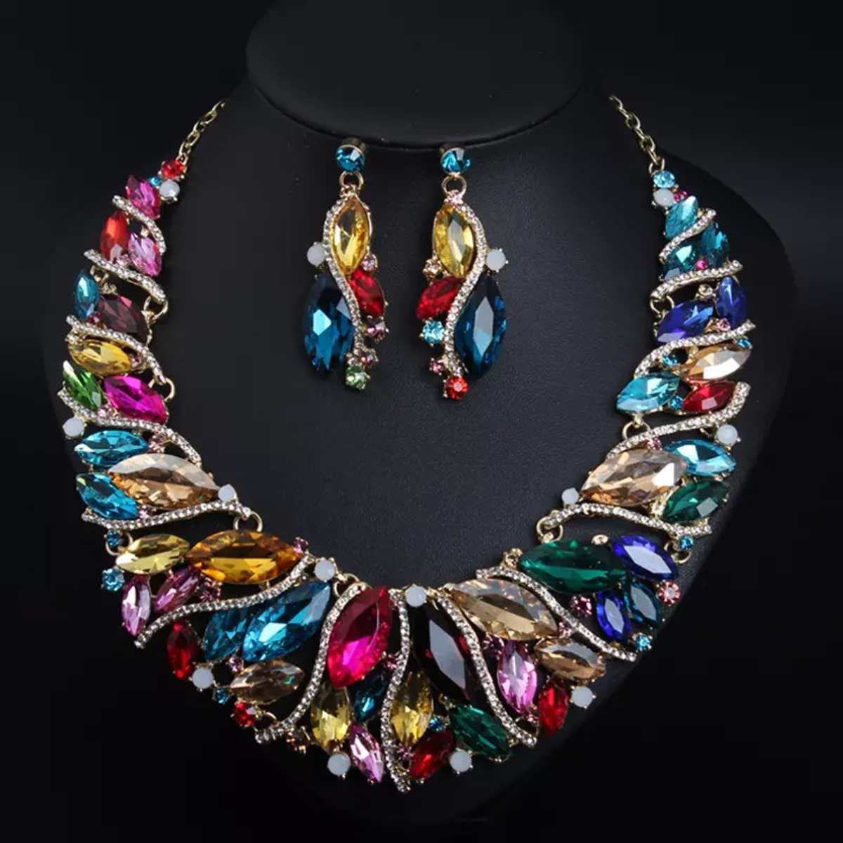Contemporary Jewellery Set