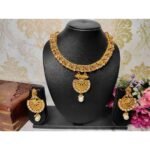 Gold Plated Kundan & Pearl choker and Earring Set