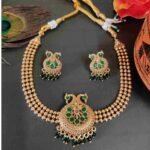 Unique 2 peacock design Green Quality Stone pendant choker necklace and stud earring Jewellery