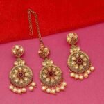 Maroon & White Kundan Pearl Earring and Maang tikka Set