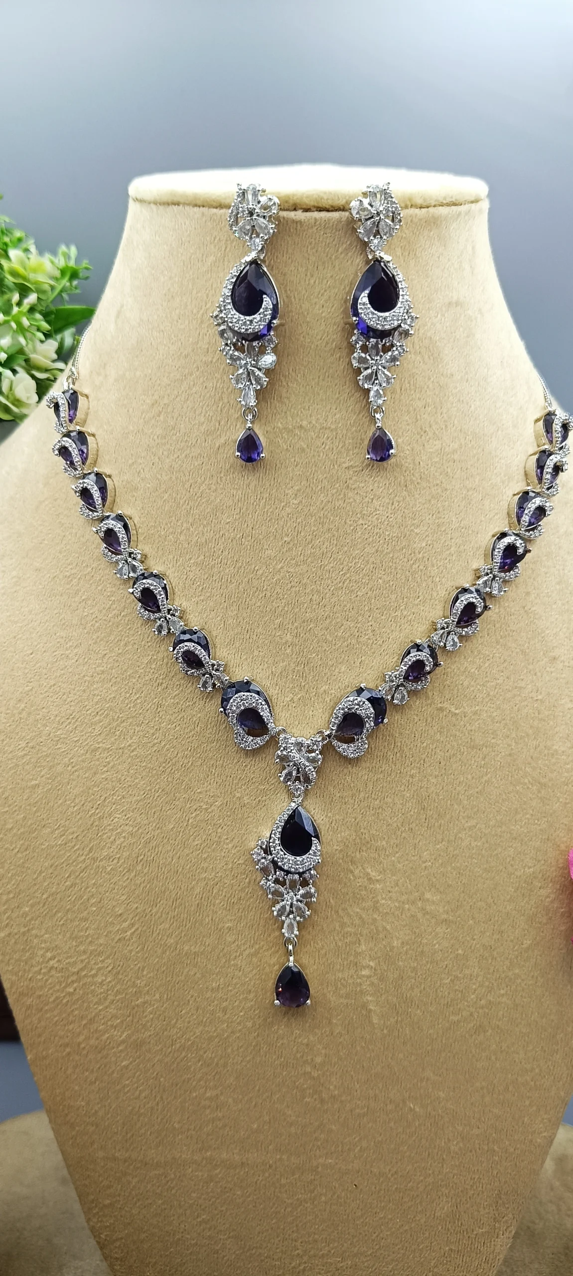 Royal Purple Majesty AD Necklace & Earrings Set
